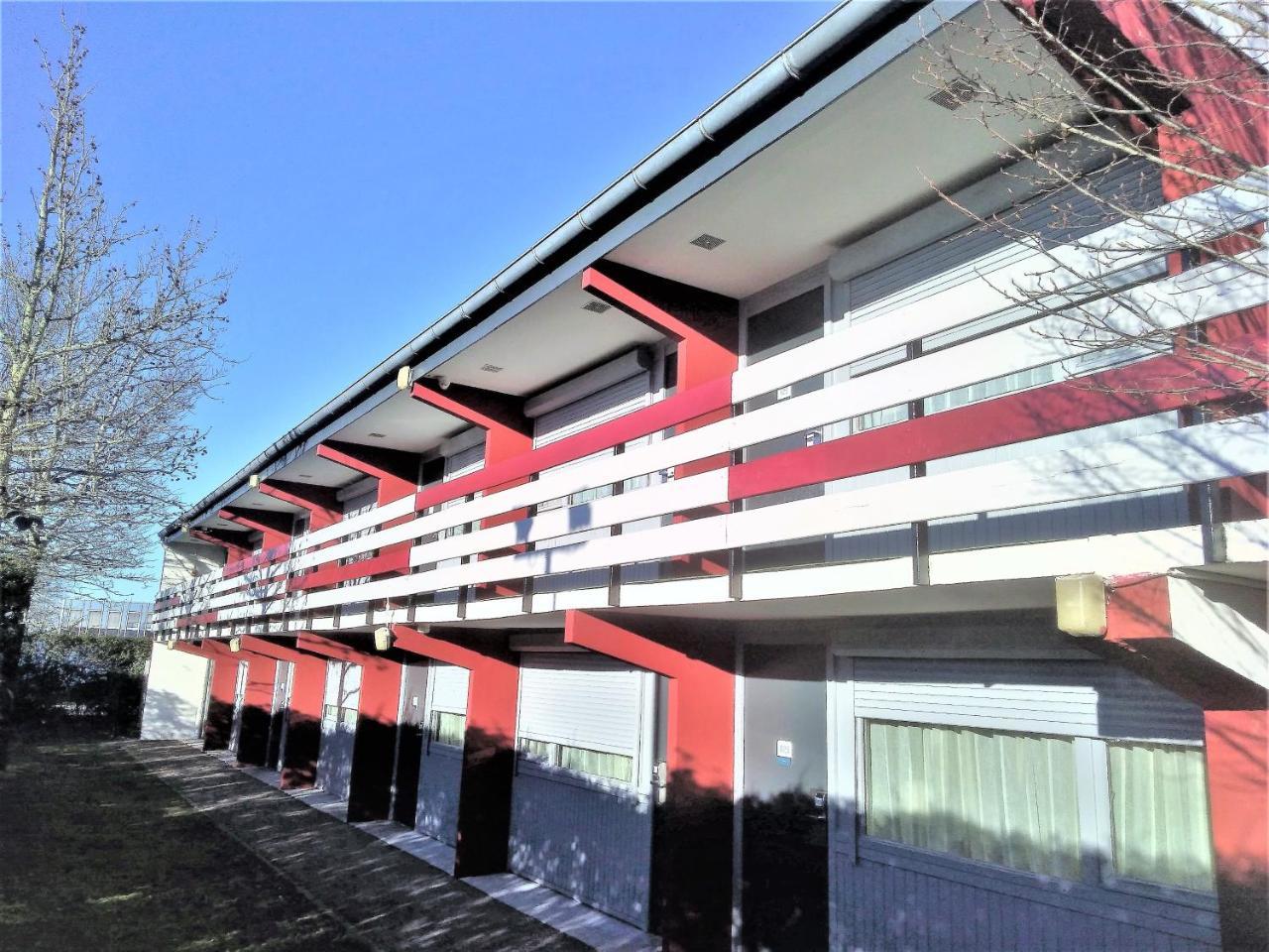 Kyriad Bordeaux - Merignac Aeroport Hotel Exterior photo